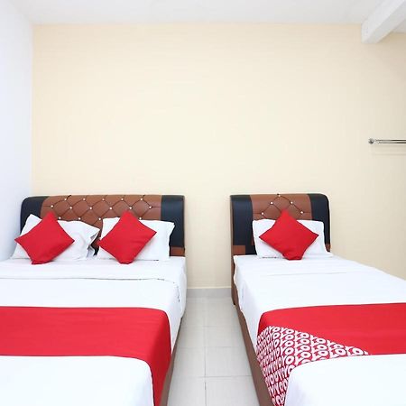 Oyo 89452 Best Eastern Hotel Κότα Μπάρου Εξωτερικό φωτογραφία