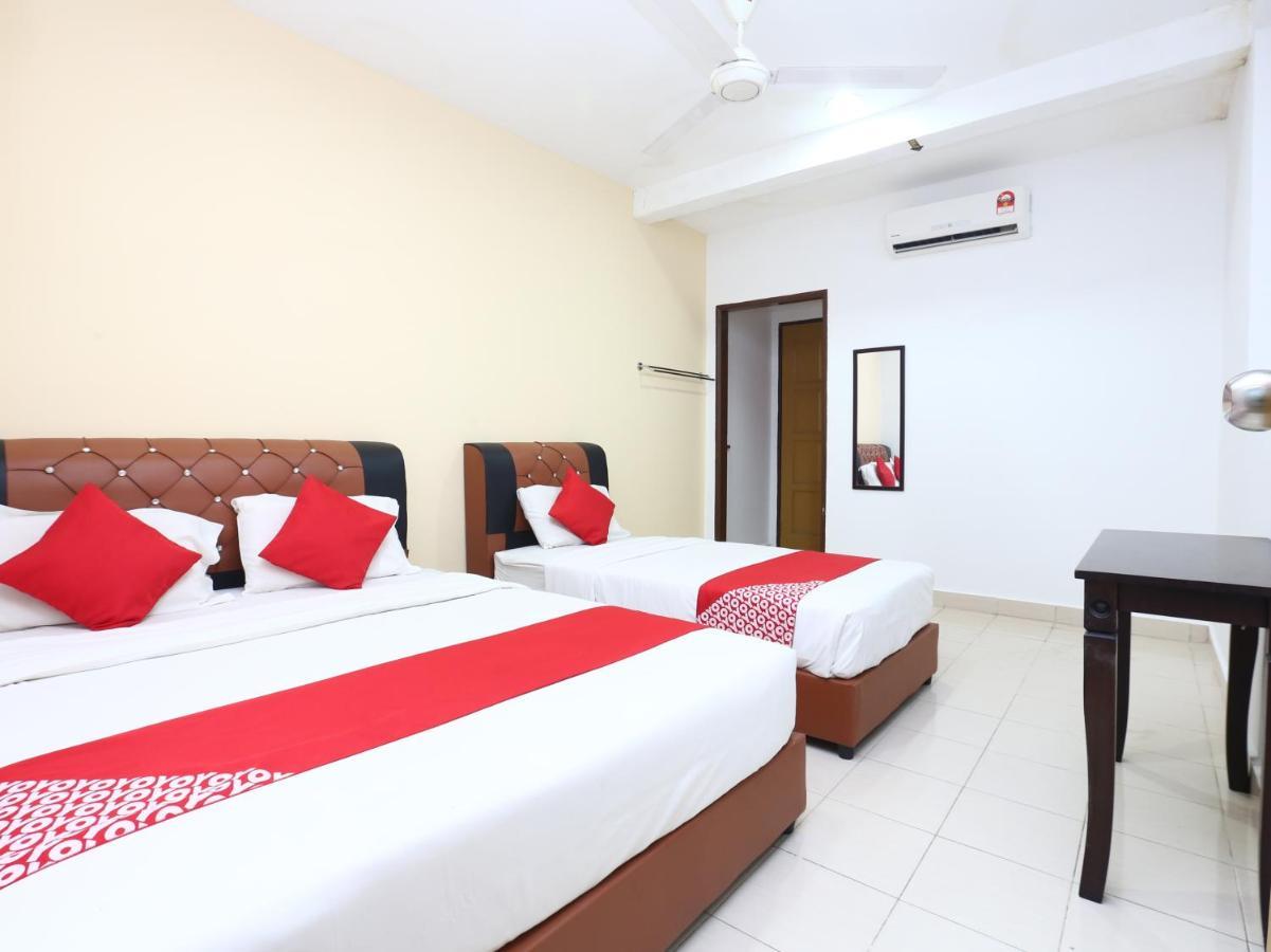 Oyo 89452 Best Eastern Hotel Κότα Μπάρου Εξωτερικό φωτογραφία